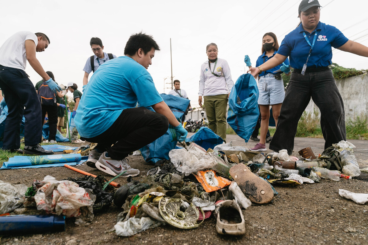 How 27,000 SM employees and volunteers create an impact for a waste ...